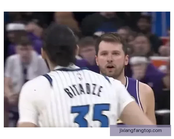 东契奇怒怼比塔泽提及家人唇语曝光全程细节