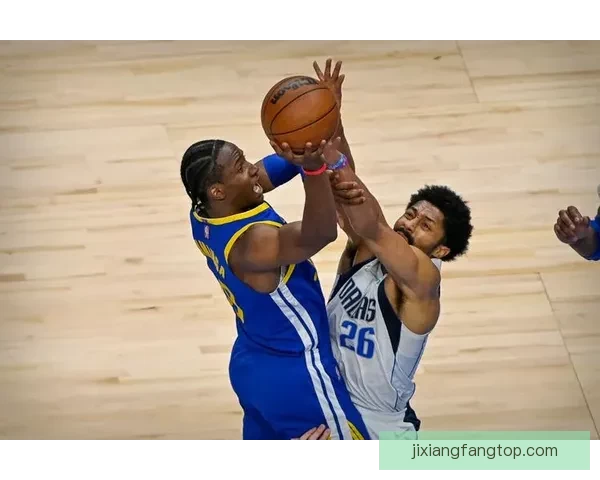 科尔谨慎控制主力上场时间文班自信心爆棚状态恐怖